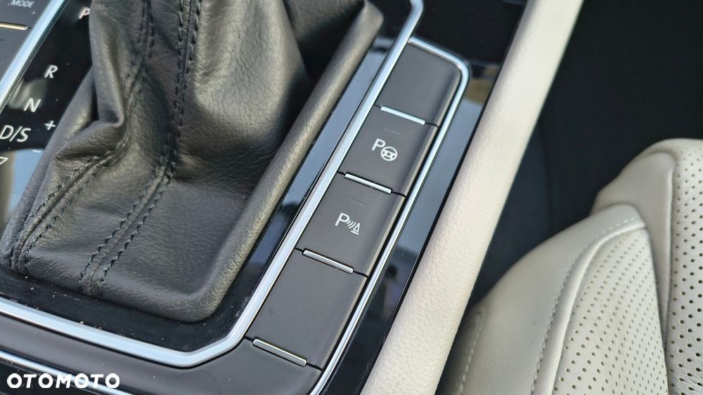 Volkswagen Passat - 39