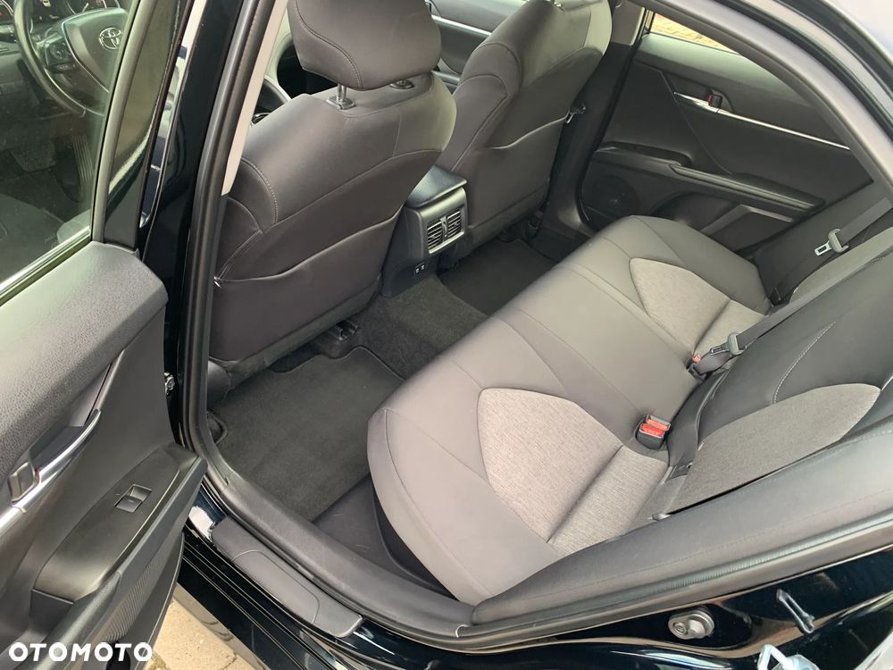 Toyota Camry 2.5 Hybrid Comfort CVT - 16