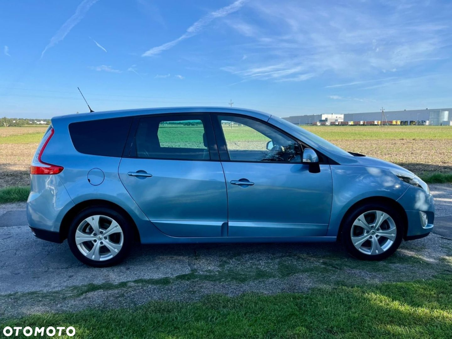 Renault Grand Scenic - 2