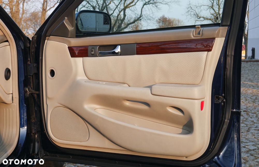 Cadillac Seville - 23