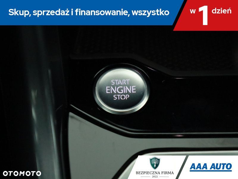 Volkswagen T-Roc - 18