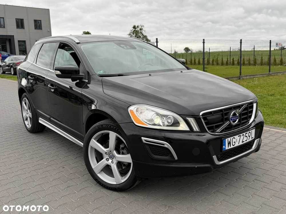 Volvo XC 60 T5 R-Design Summum - 1