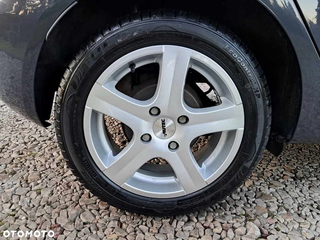 Ford Fiesta 1.25 Ambiente - 36