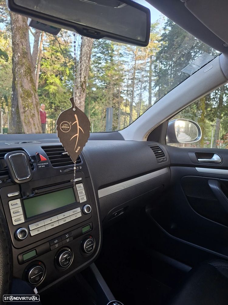 VW Jetta 1.9 TDi Trendline - 20