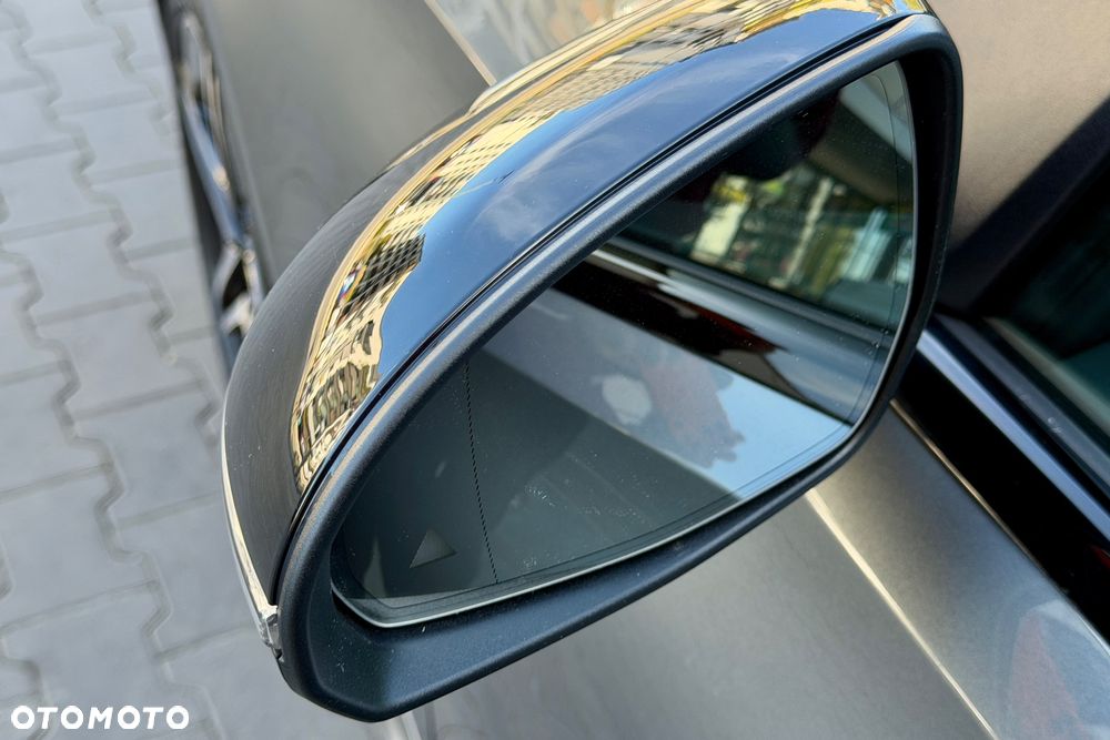 Mercedes-Benz Klasa C 300 e PHEV 4-Matic AMG - 5