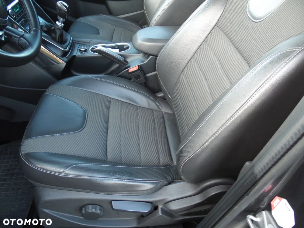 Ford Kuga 2.0 TDCi 4WD Titanium - 14