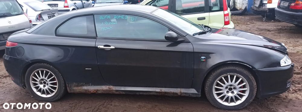 ALFA ROMEO GT - 5