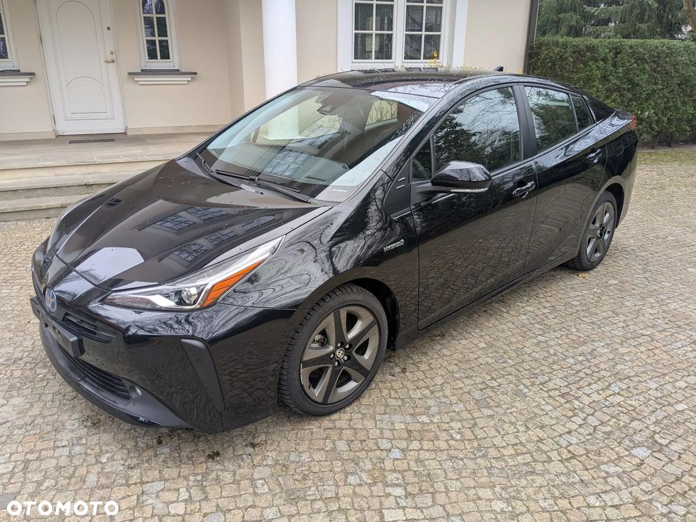 Toyota Prius Hybrid Executive - 3