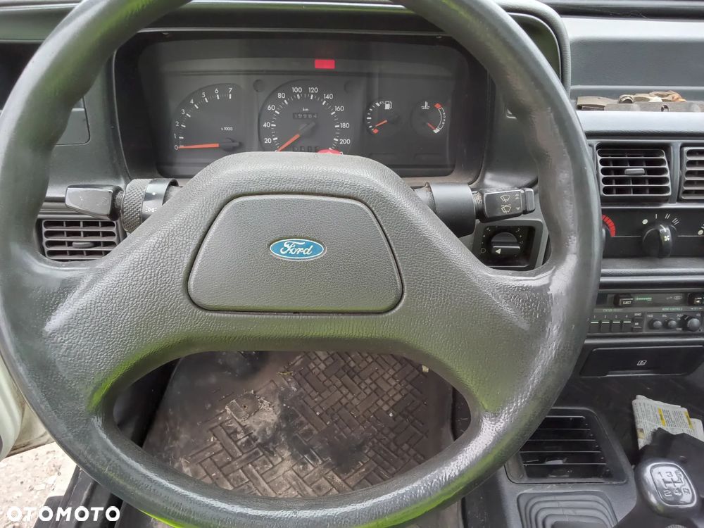 Ford Escort 1.8 D CL - 9