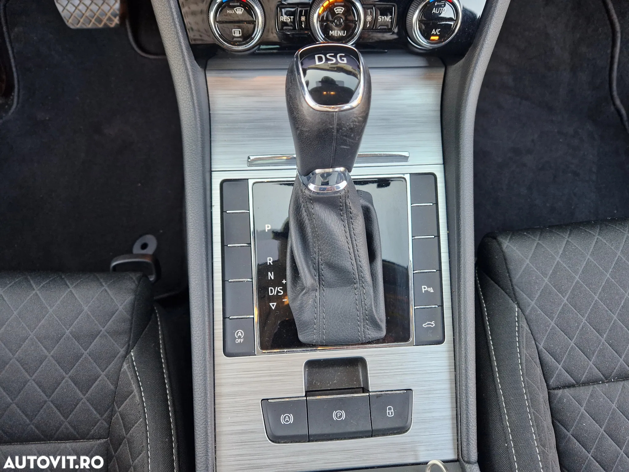 Skoda Superb 2.0 TDI DSG Ambition - 7