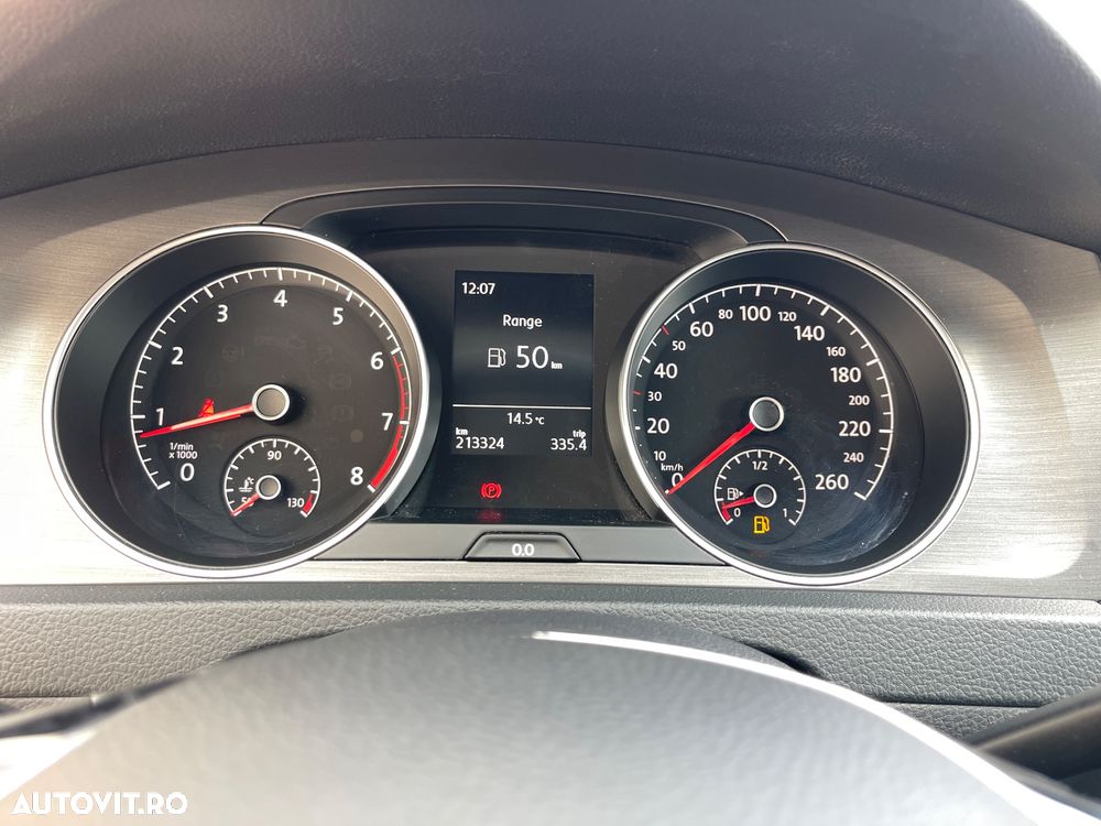 Volkswagen Golf 1.2 TSI BMT Comfortline - 39