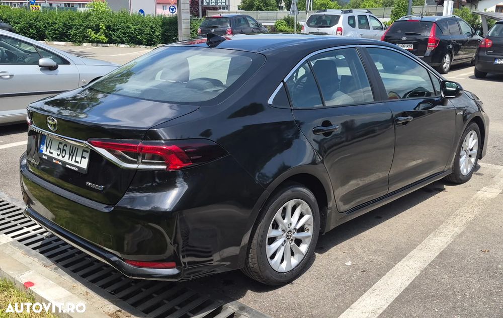 Toyota Corolla 1.8 Business Edition - 9
