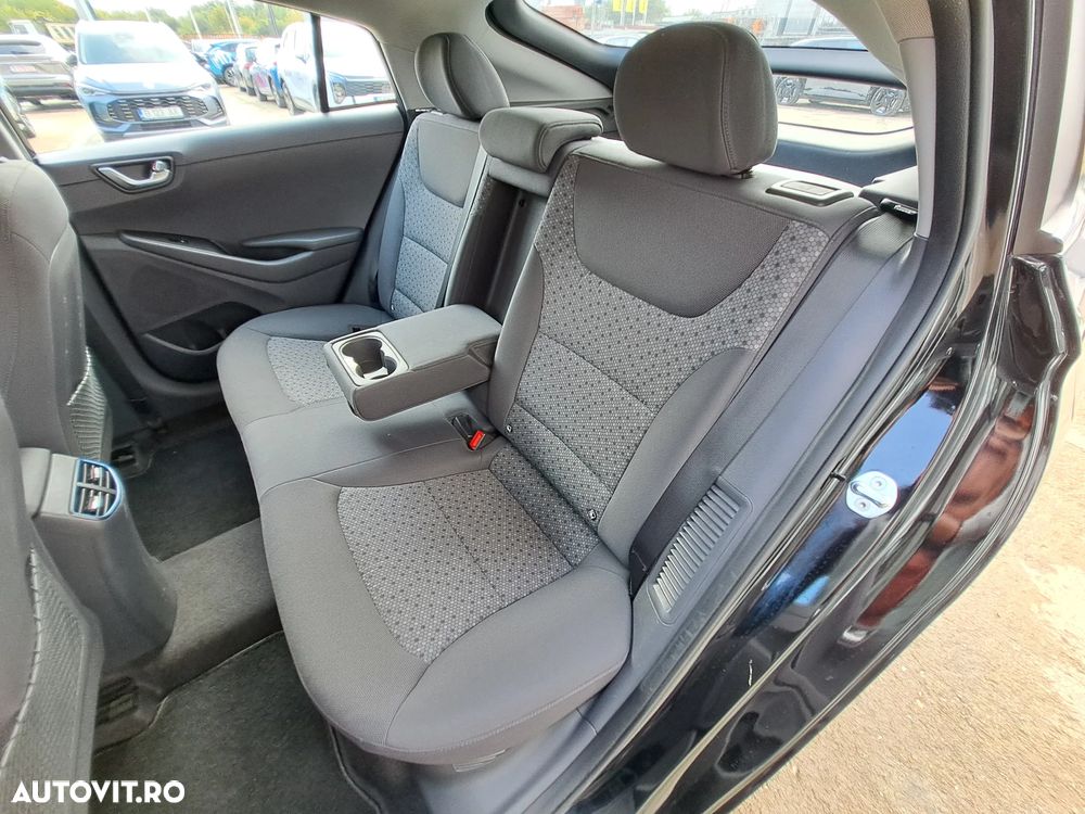 Hyundai IONIQ - 18