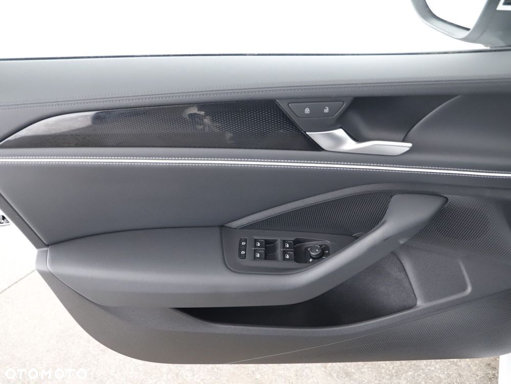 Volkswagen Passat - 23