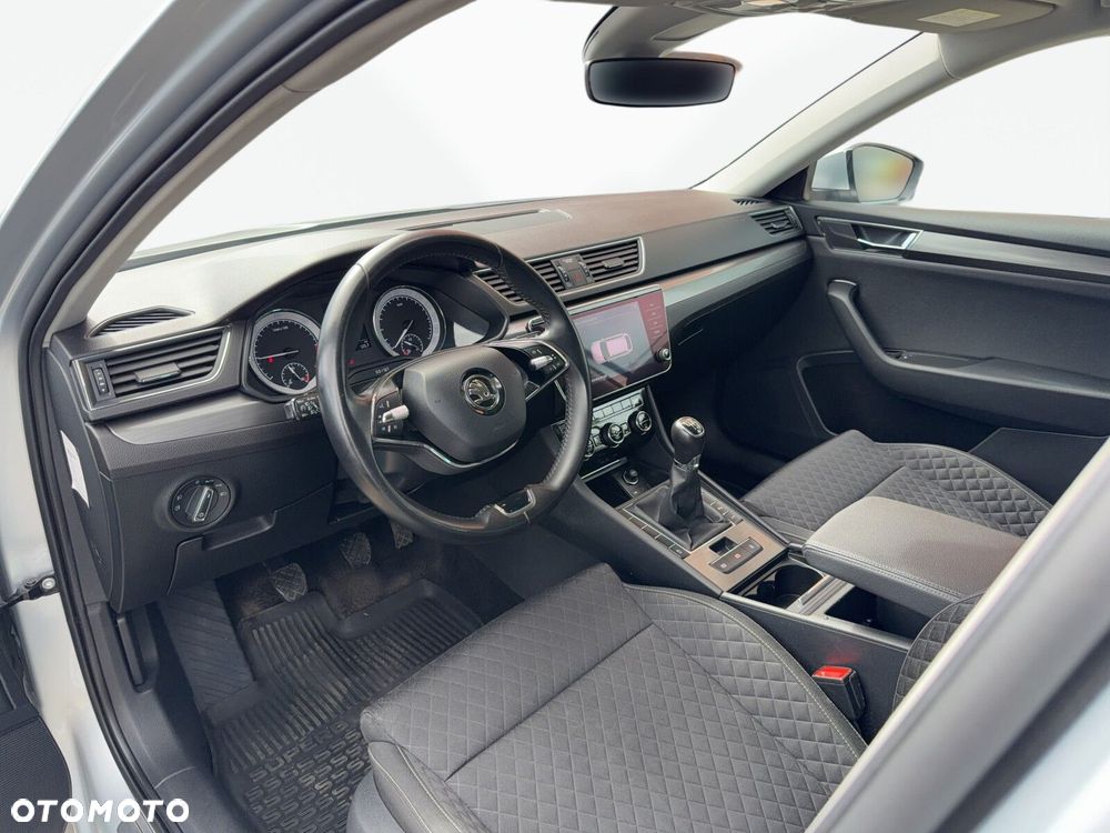 Skoda Superb 2.0 TDI SCR Ambition - 10