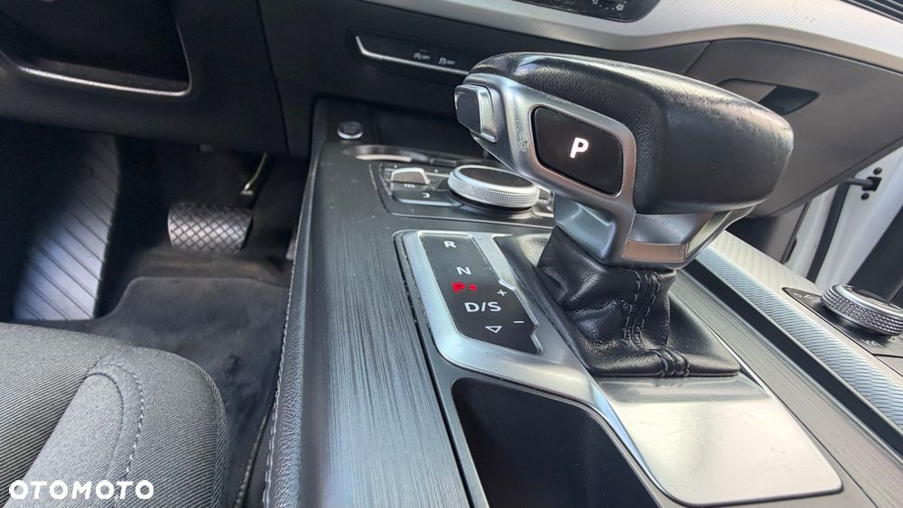 Audi A4 Avant 2.0 TDI S tronic - 23