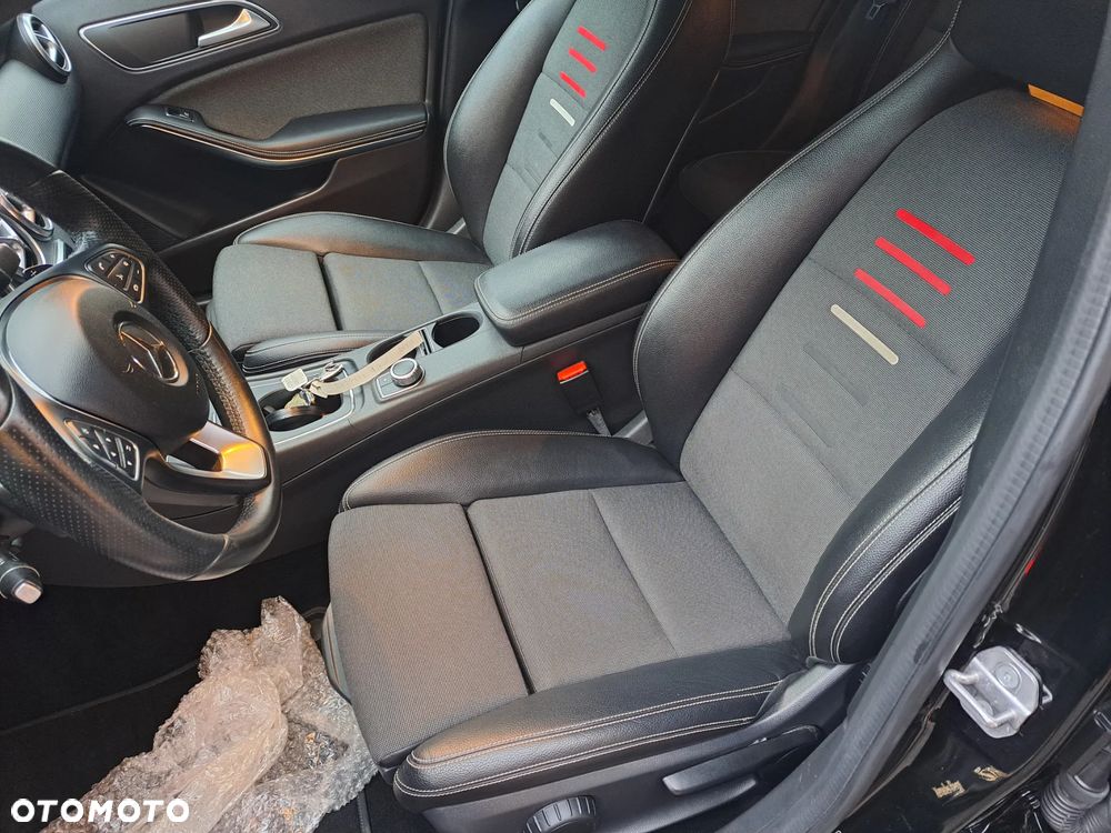 Mercedes-Benz Klasa A 180 CDI 7G-DCT AMG Line - 15