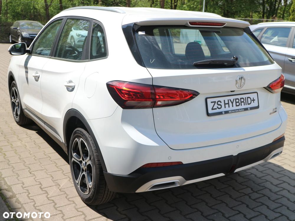 MG ZS Hybrid+ - 6