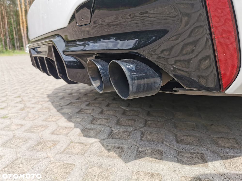 BMW Seria 5 520d xDrive Luxury Line sport - 32