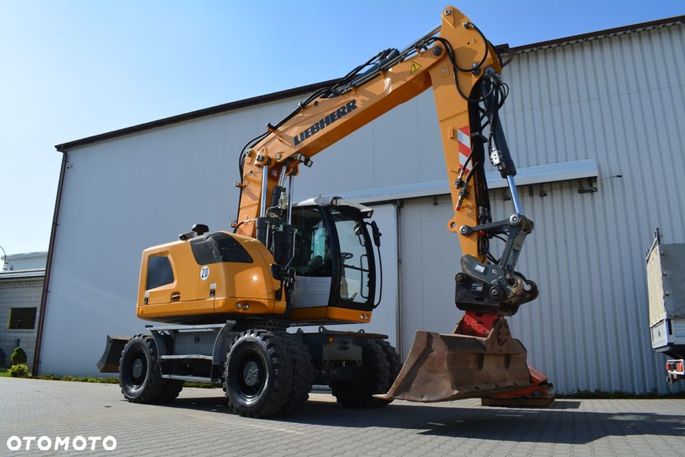 Liebherr A 918 Compact / STAN PERFEKT / 18T / JAK NOWA / Ramie 3x łamane - 2