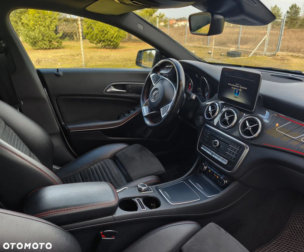 Mercedes-Benz CLA - 5