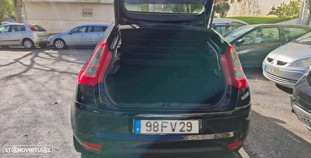 Citroën C4 Coupé 1.6 HDi 110 VTR - 6