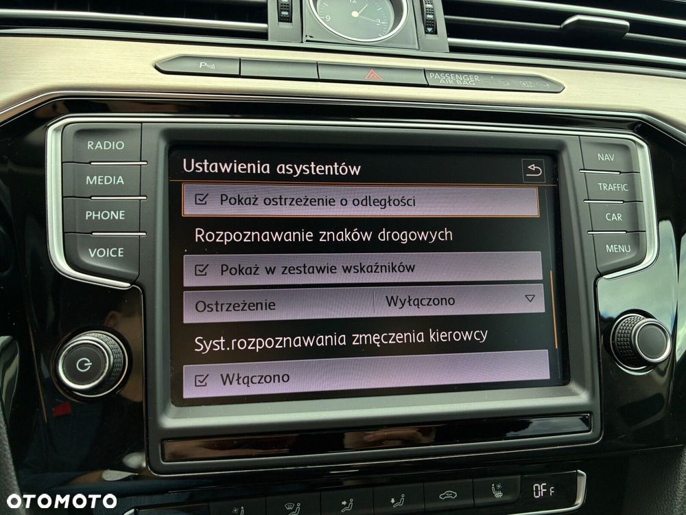 Volkswagen Passat Variant 2.0 TDI Bi-Turbo BMT 4Mot Highline DSG - 18