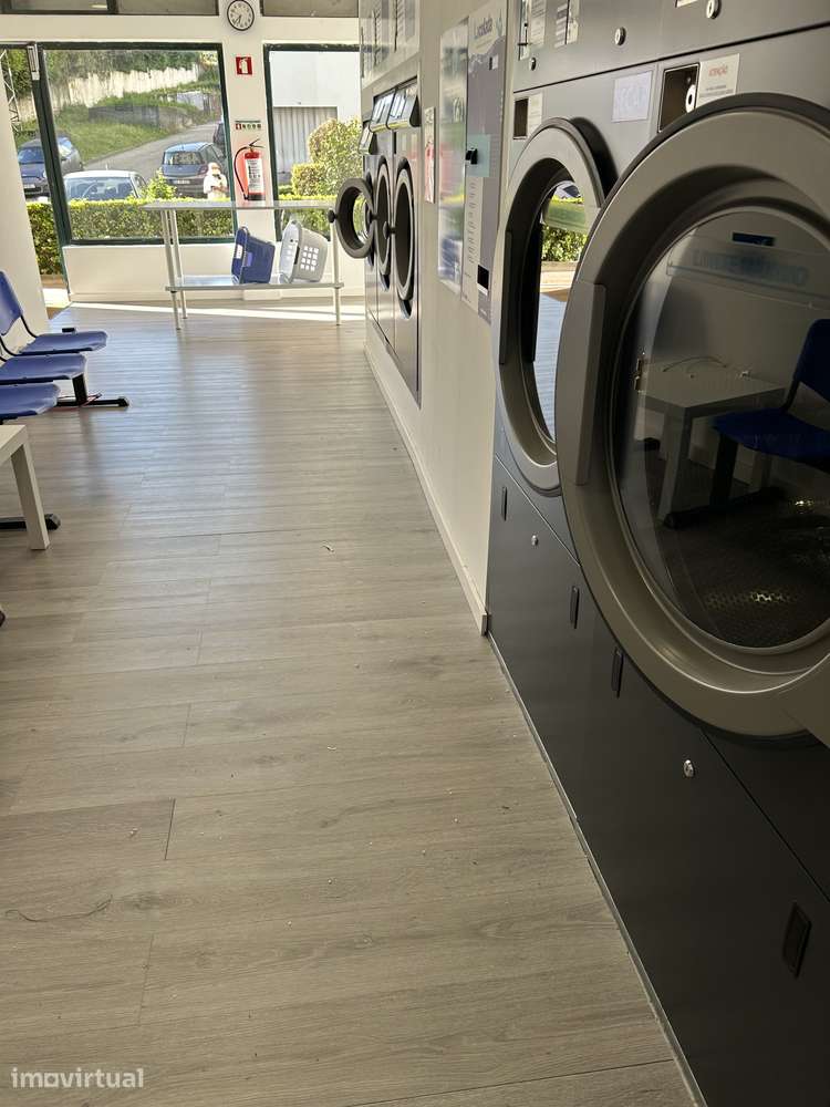 Espaço comercial com Lavandaria Self Service à venda em Moreira, Maia - Grande imagem: 3/7