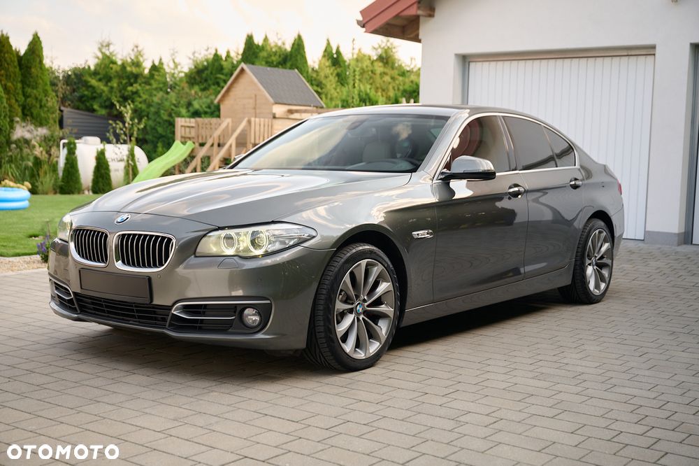BMW Seria 5 525d xDrive Modern Line - 11