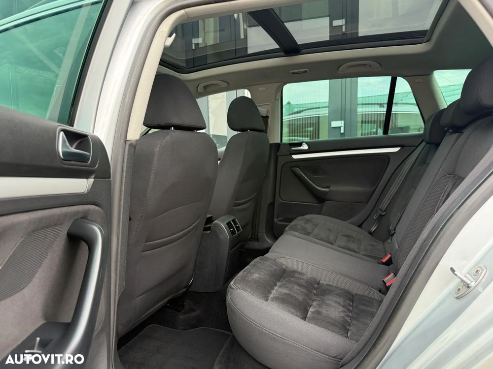 Volkswagen Golf 2.0 TDI Highline - 14