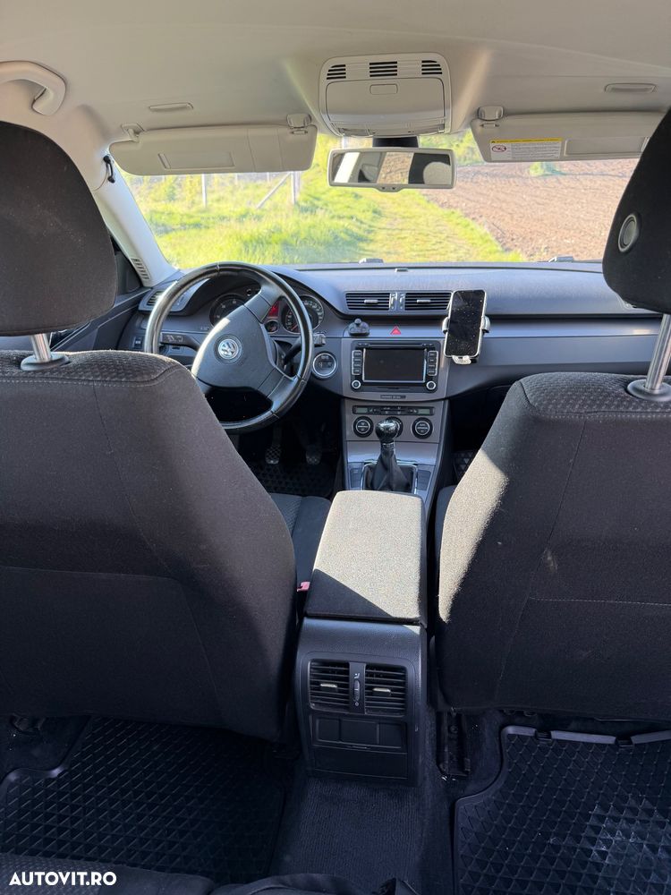 Volkswagen Passat 1.9 TDI Individual - 9