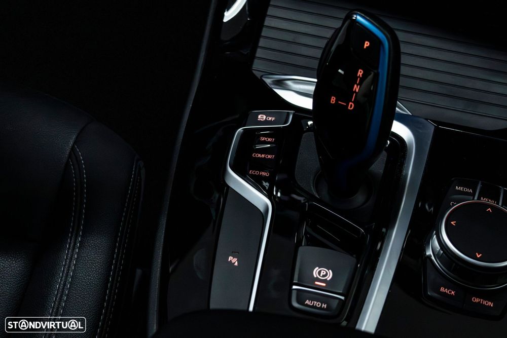 BMW iX3 Inspiring - 20