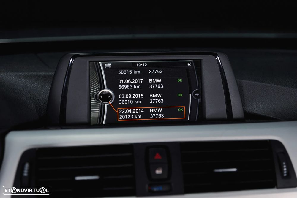 BMW 320 d Auto Exclusive - 10