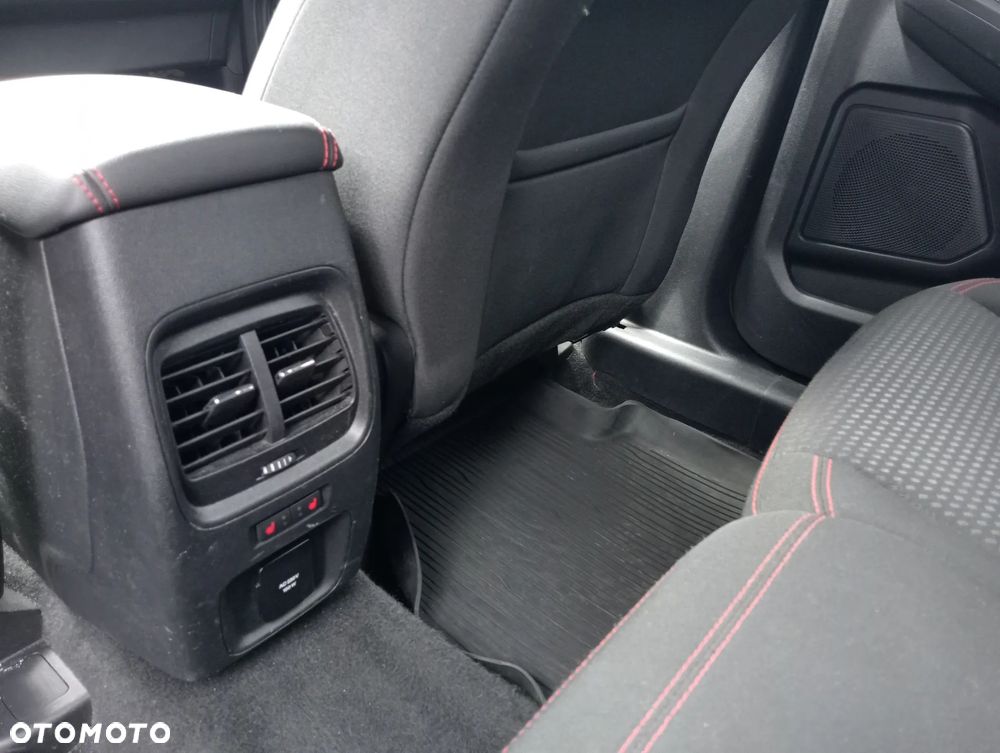 Ford Kuga 2.0 TDCi FWD ST-Line - 16