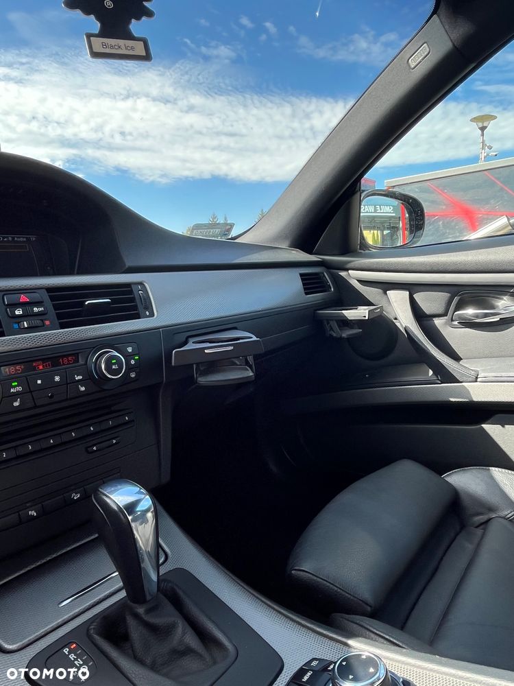 BMW Seria 3 325i xDrive Coupe M Sport Edition - 17