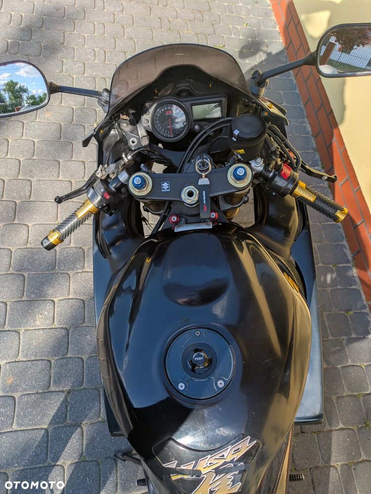 Suzuki GSX-R - 8