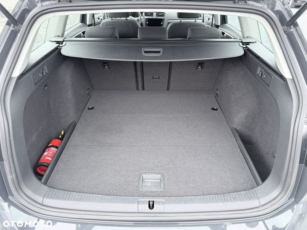 Volkswagen Golf Variant - 31