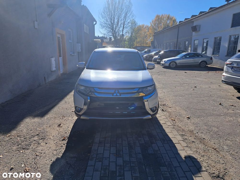 Mitsubishi Outlander 2015 photo 2
