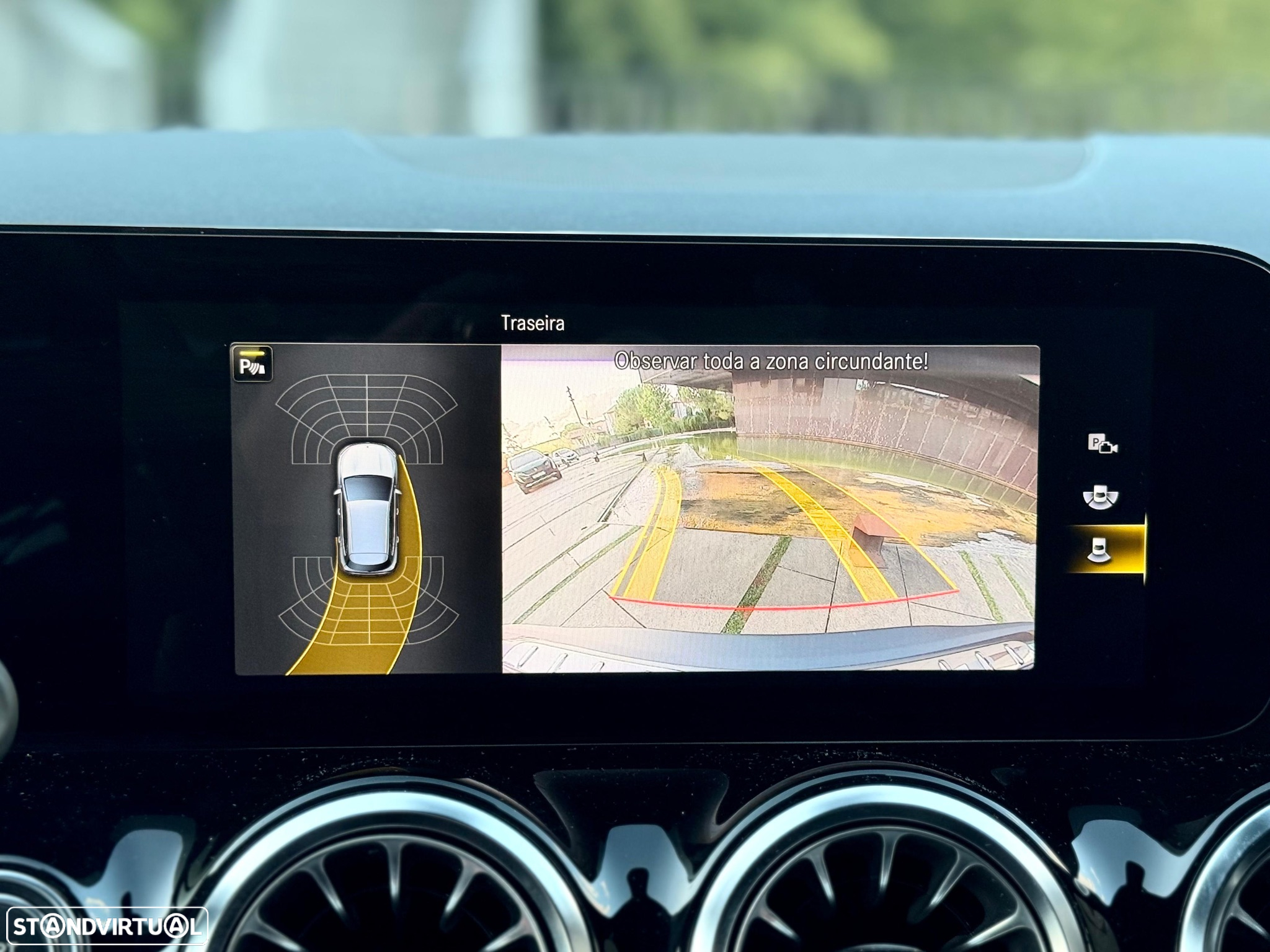 Mercedes-Benz EQA 300 4Matic AMG Line - 5