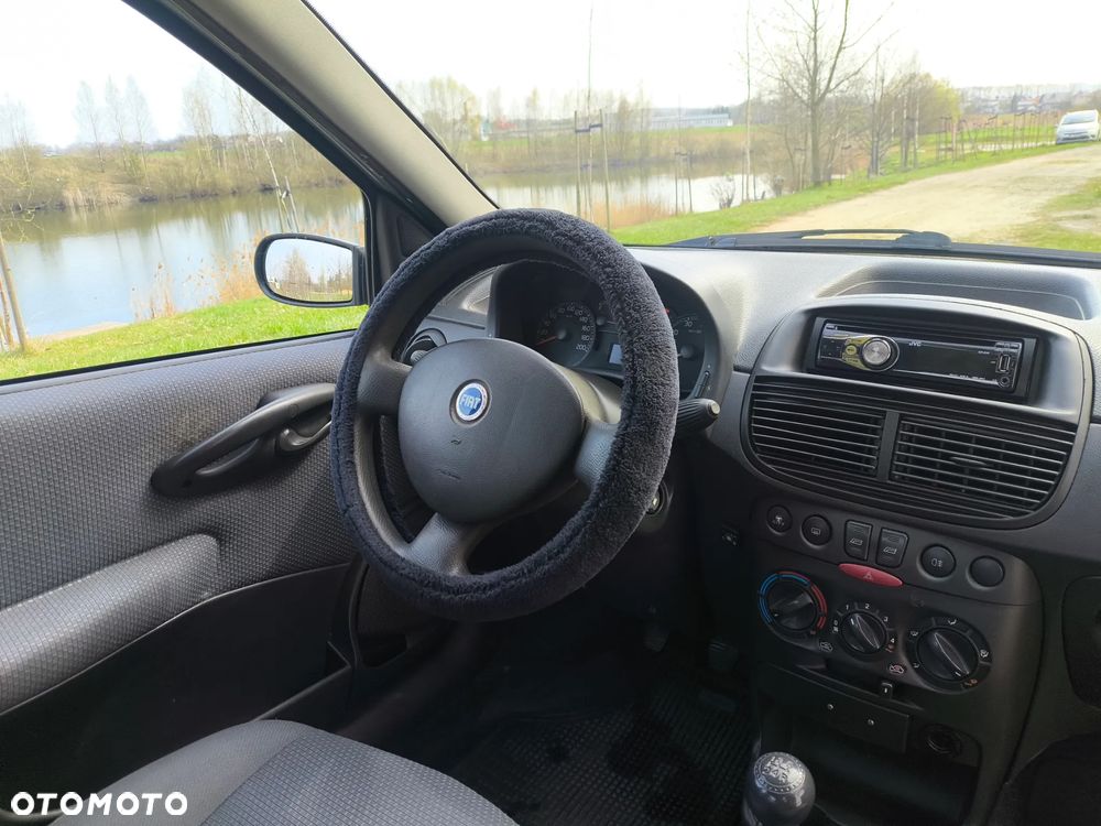Fiat Punto 1.2 8V - 8