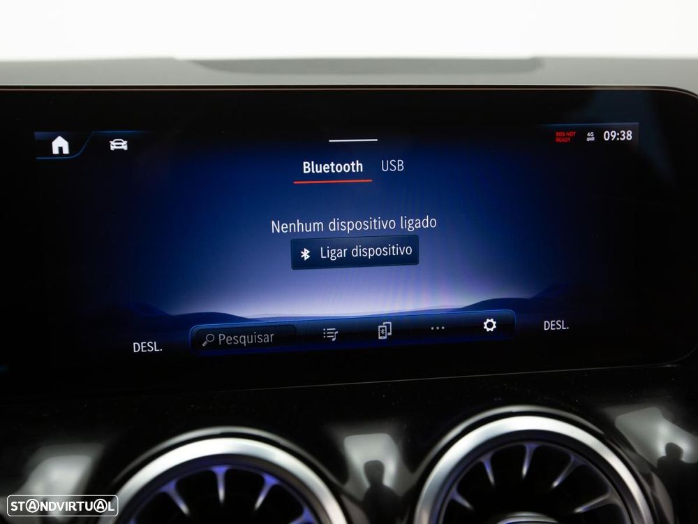 Mercedes-Benz EQA 250+ AMG Line - 32