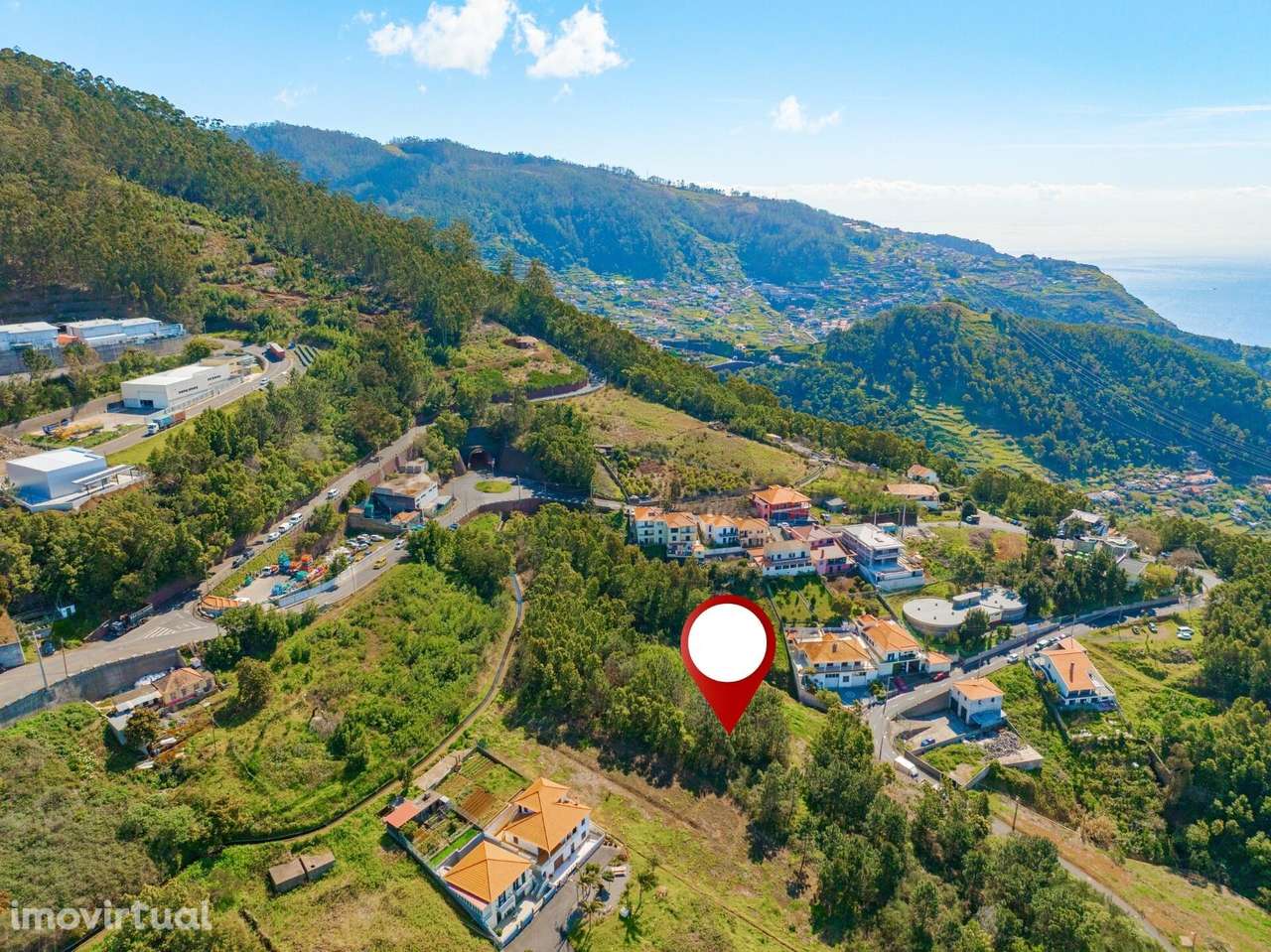 Terreno com 9.590 m2 – Ribeira Brava | Vista mar e natureza - Grande imagem: 3/18
