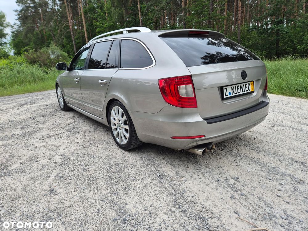 Skoda Superb 1.8 TSI Elegance - 14