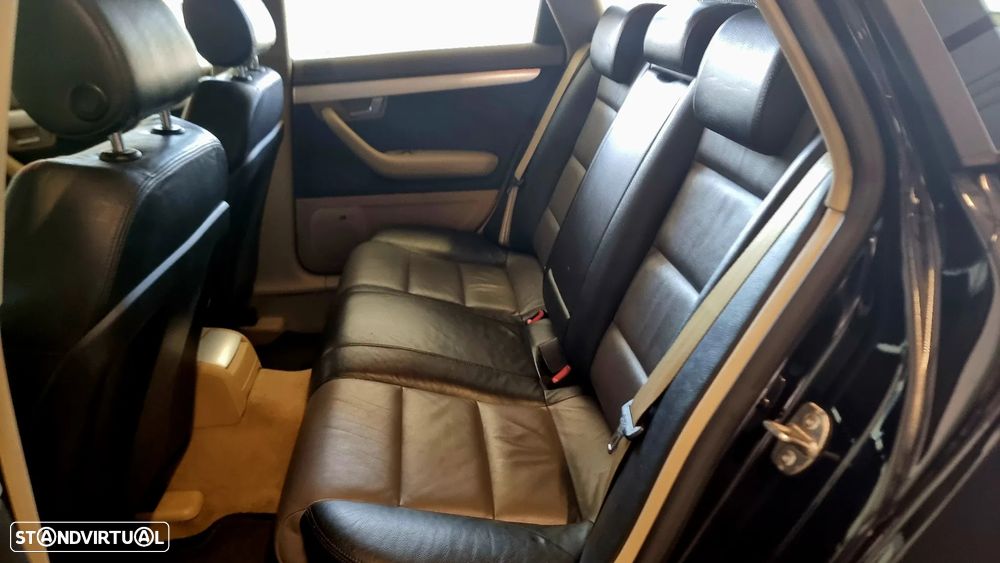 Audi A4 Avant 2.0 TDi S-line - 8