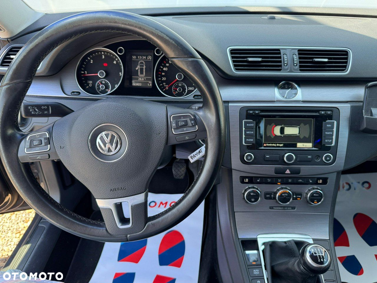 Volkswagen Passat - 16