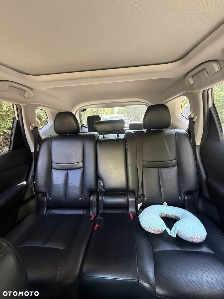 Nissan X-Trail 2.0 dCi Tekna 4WD Xtronic 7os - 17