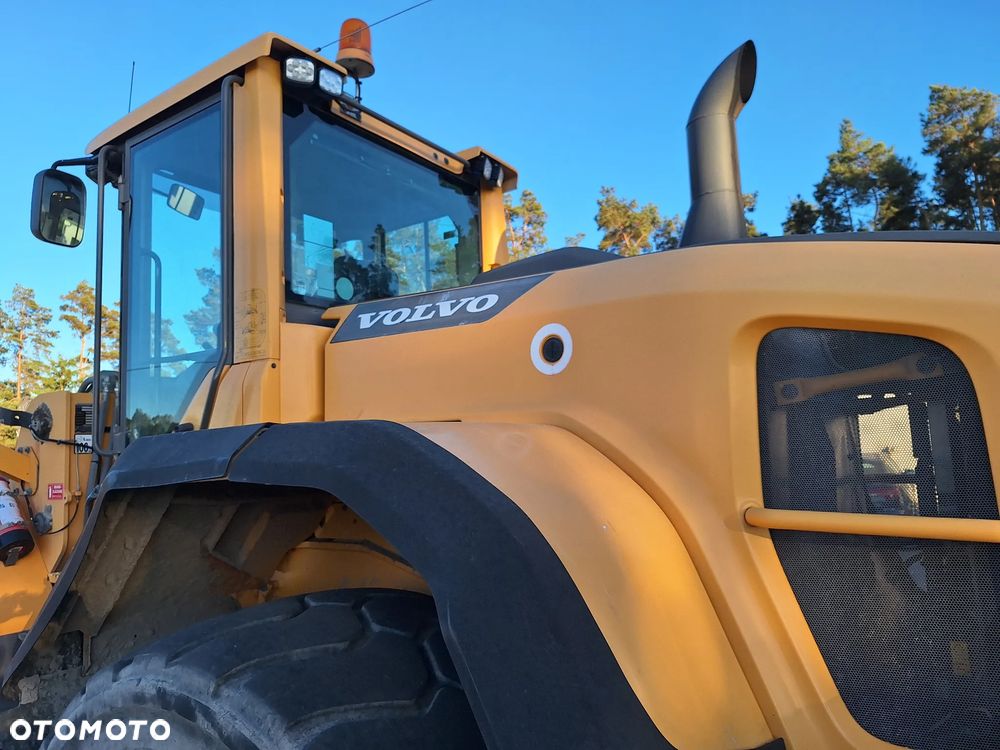Volvo L120G - 11