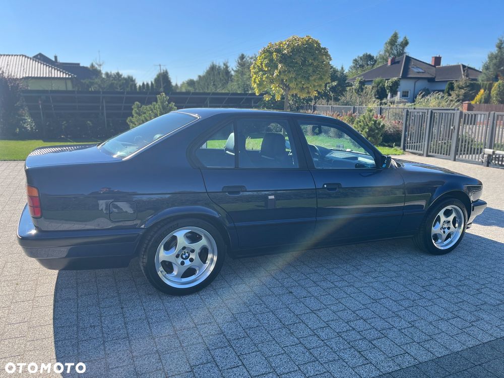 BMW Seria 5 540i - 4
