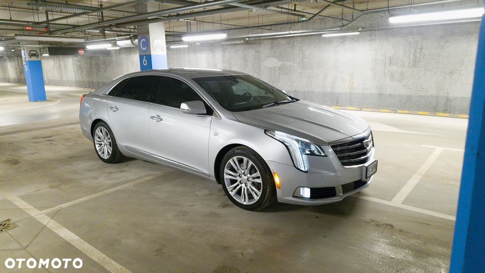 Cadillac XTS - 11