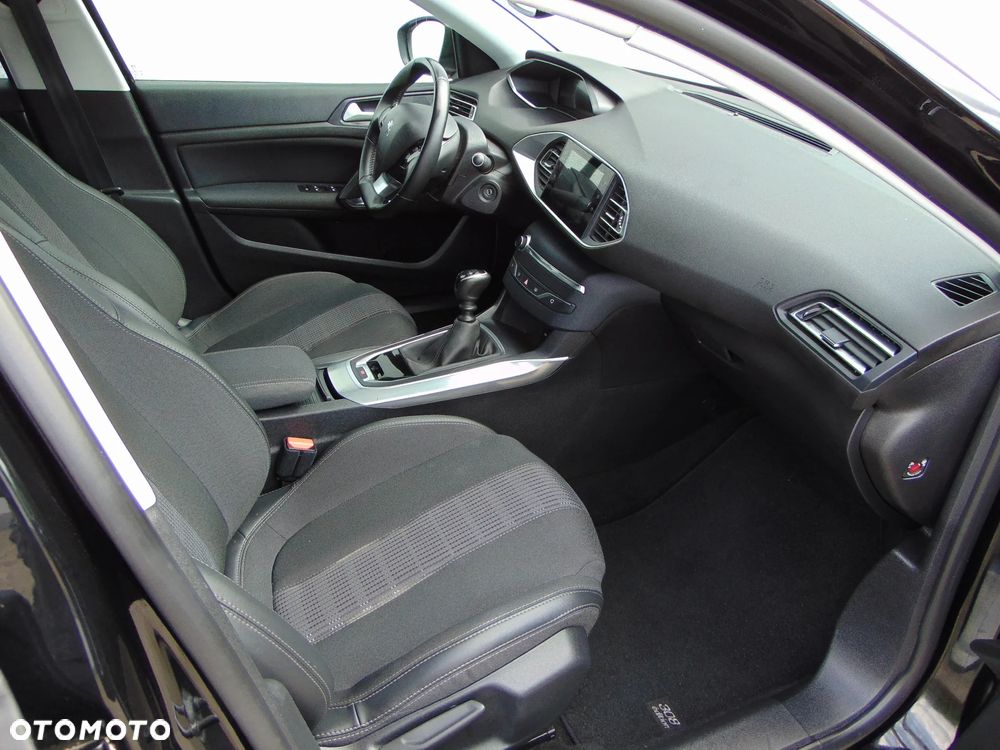 Peugeot 308 1.2 PureTech Active Pack S&S - 4